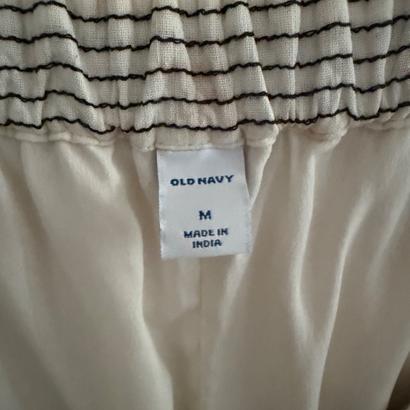 Cream colored Old Navy Dress - Picture 3 of 3